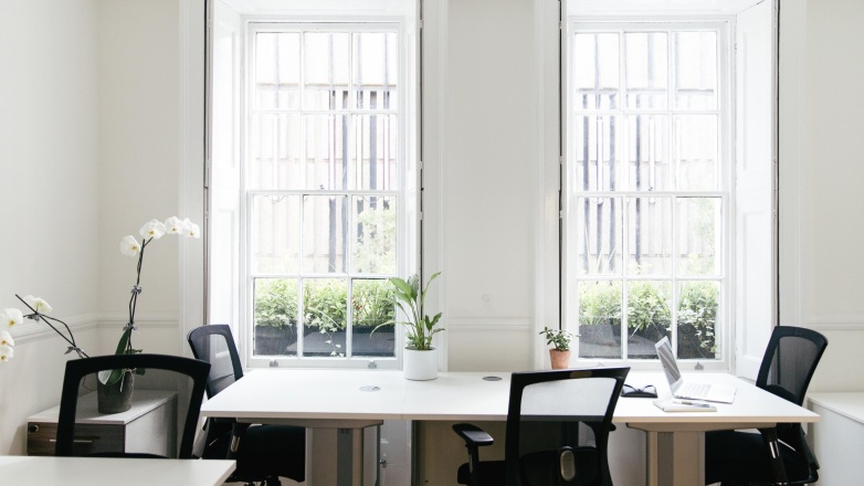 Foto 3 di 6-8 Ganton Street ad Londra