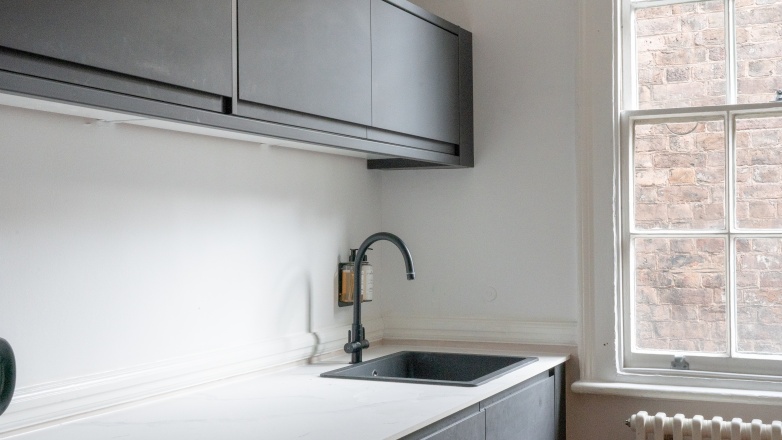 Foto 5 di 6-8 Ganton Street ad Londra