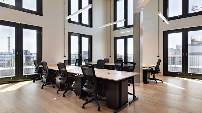 Foto 2 di Dircksenstraße 3 ad Berlino