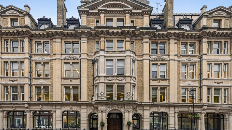 Photo 1 de 16-20 Ely Place à Londres