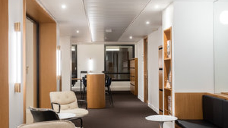 16 Cours Albert 1 er - 75008 Paris, hall