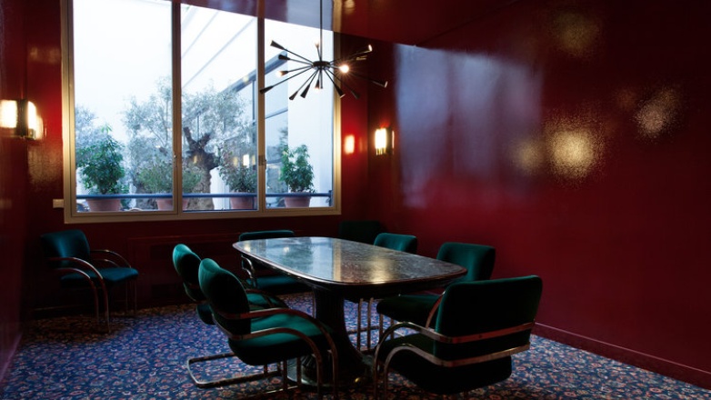 28 Cours Albert 1er - 75008 Paris, reunion