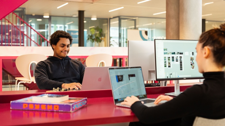 Foto 14 der Waldorpstraat 5 in Den Haag