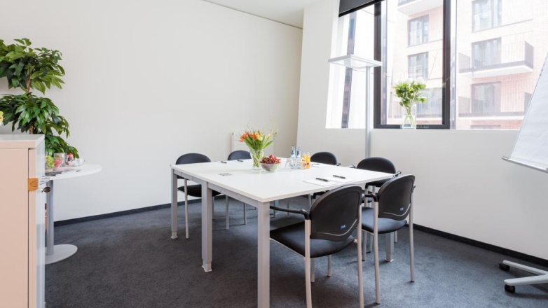 Foto 11 der Überseeallee 1 in Hamburg