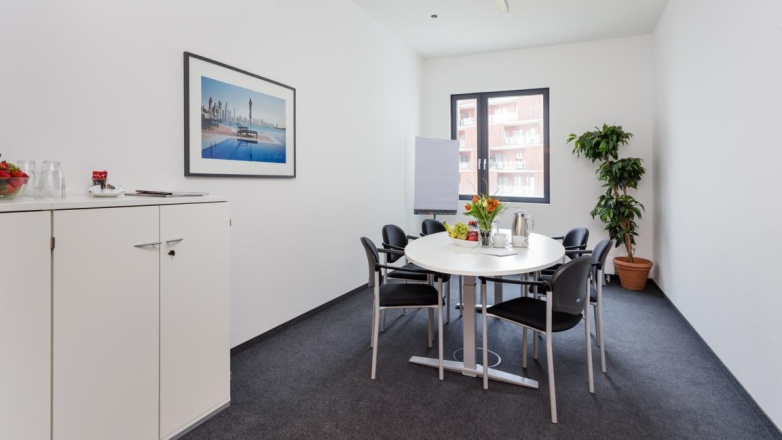 Foto 12 der Überseeallee 1 in Hamburg