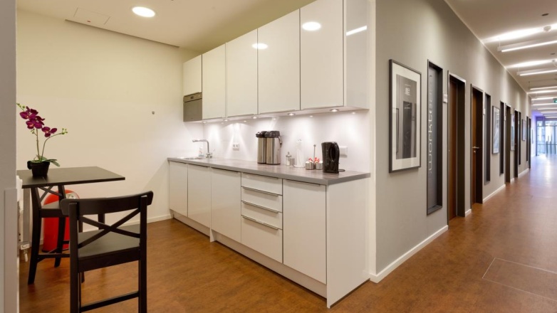 Foto 16 der Überseeallee 1 in Hamburg