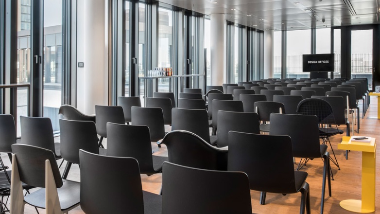 Foto 2 der Budapester Straße 35 in Berlin