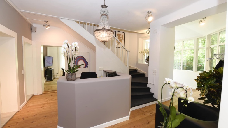 Reception Bergstrasse 107