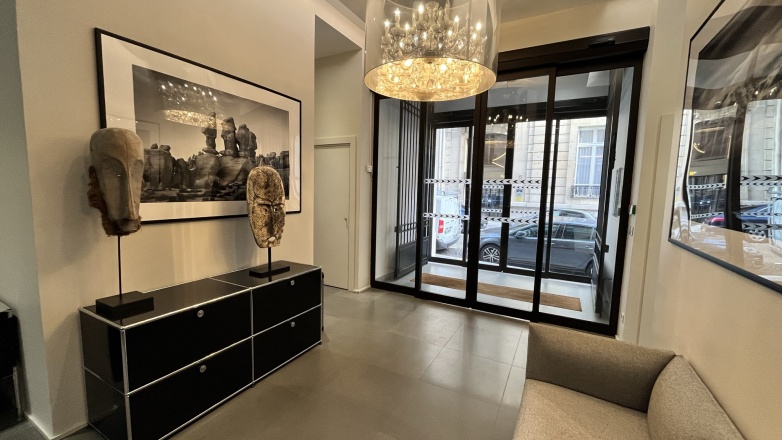 entrance office space