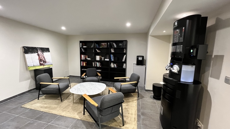 public area/ relaxation area