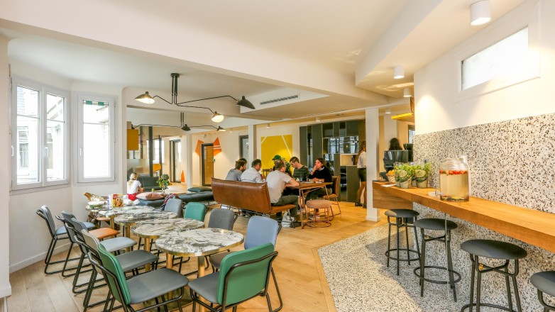 Dining area 10 Rue Pergolèse