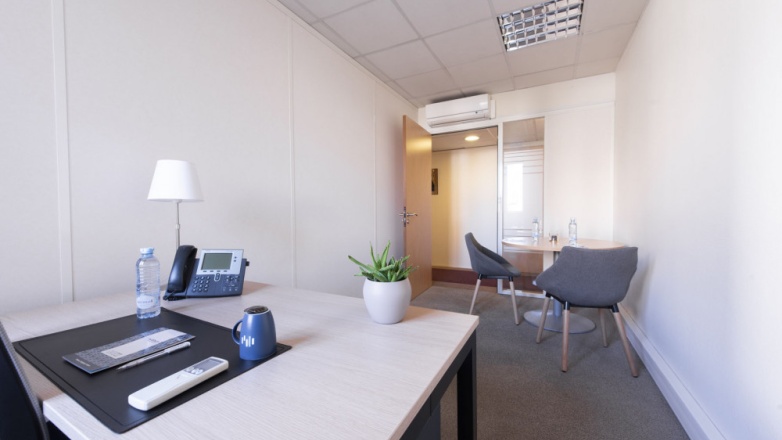 Office space 117 Avenue Victor Hugo