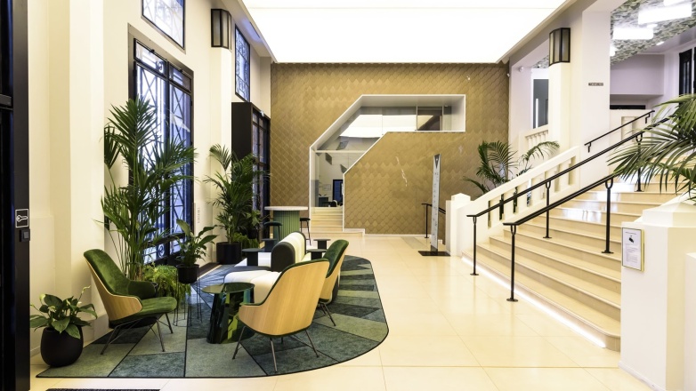 Photo 20 of 15-17 Rue Traversière in Paris