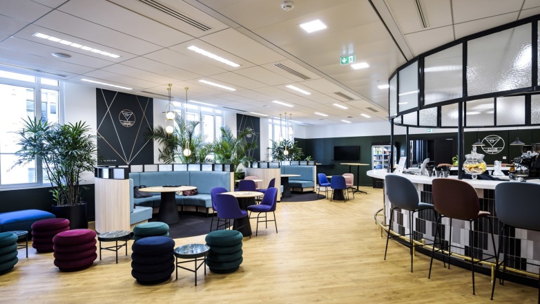 Photo 1 of 15-17 Rue Traversière in Paris