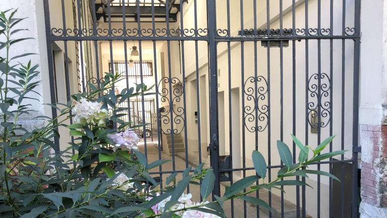 Entrance 15 Rue de Sambre et Meuse