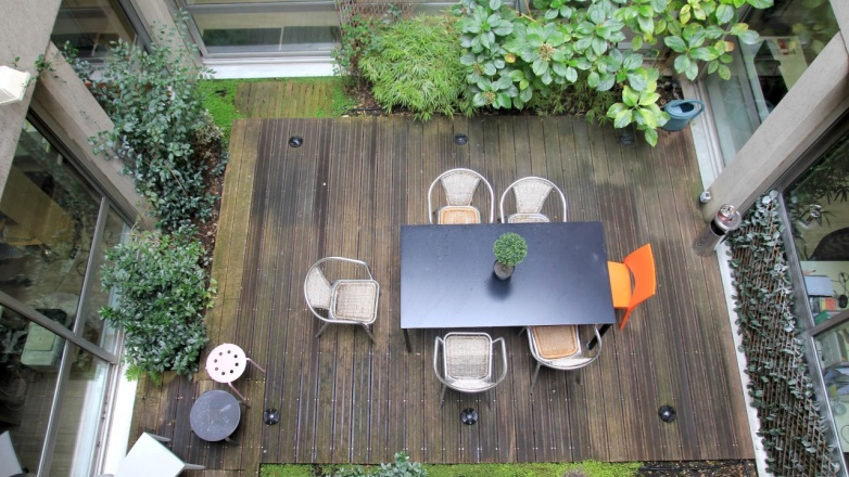 Terrace 20 rue Jean Baptiste Pigalle 