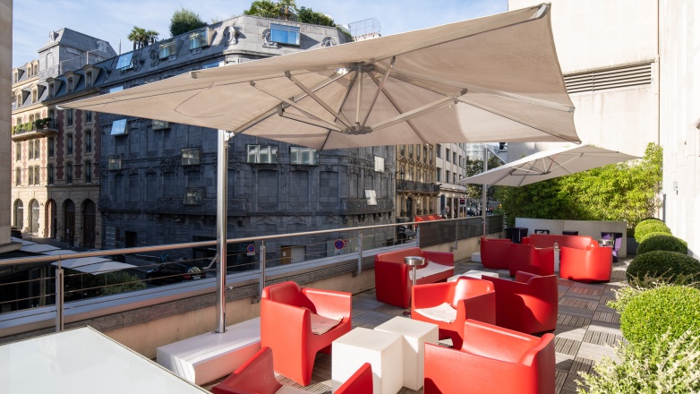 Outside area 20 rue Quentin Bauchard