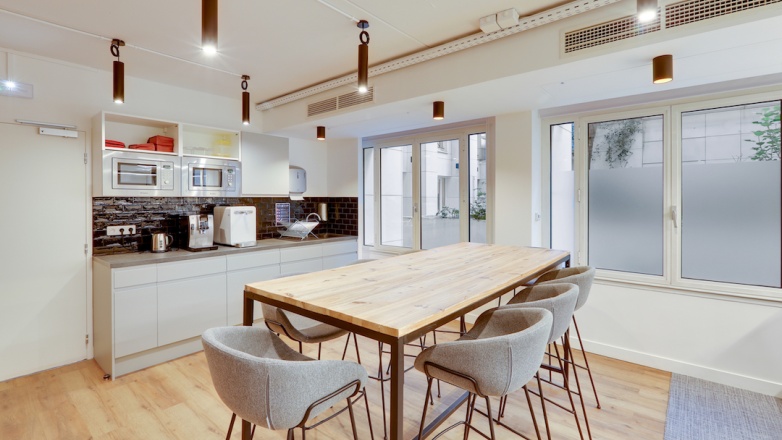 Kitchen area 24 Rue Cambacérès