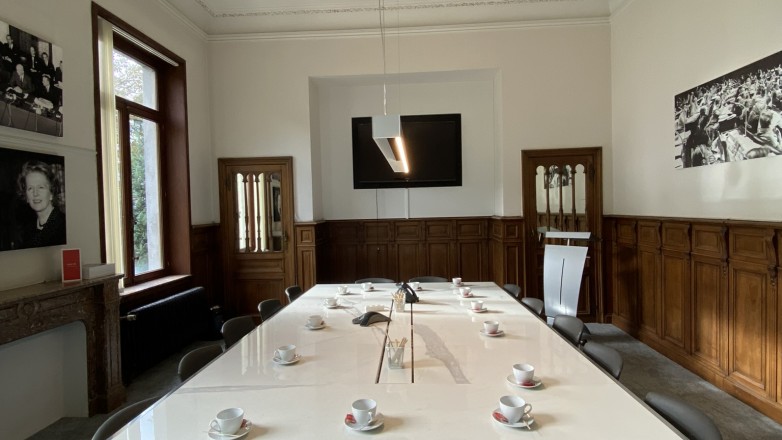 meeting room 