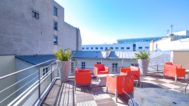 Terrace 28 rue de Londres