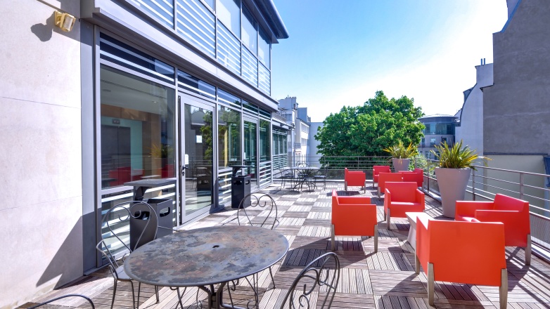 Terrace 28 rue de Londres