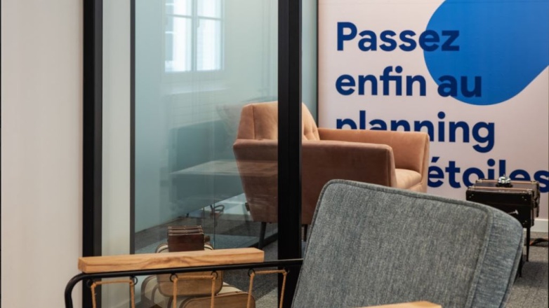 Lounge chair 30 Rue de Gramont