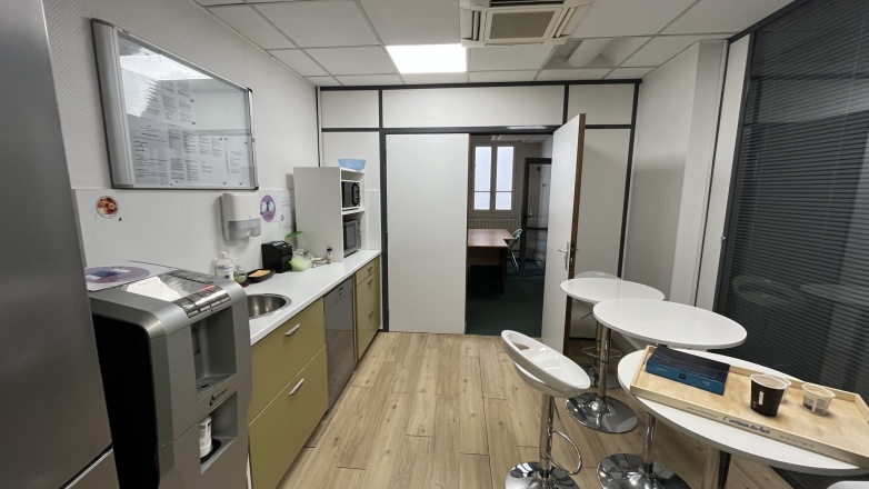 cafe/ relaxation area