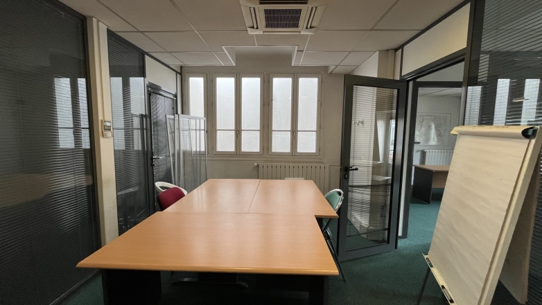 meeting room 