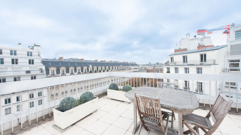 Rooftop 42 Avenue Montaigne