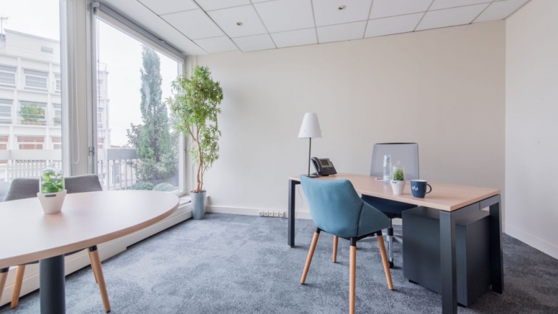 Work area 42 Avenue Montaigne