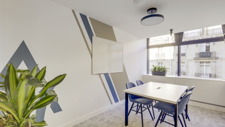 Office 58 Rue de Prony