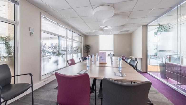 Meeting space 60 Avenue Charles de Gaulle