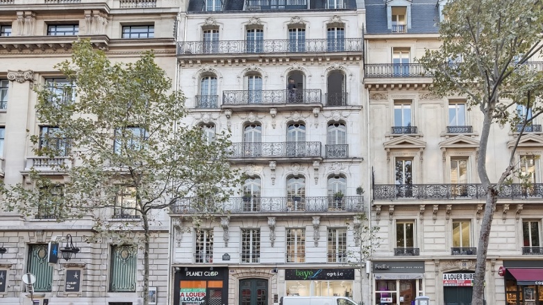 Facade 61 Boulevard Hausseman 