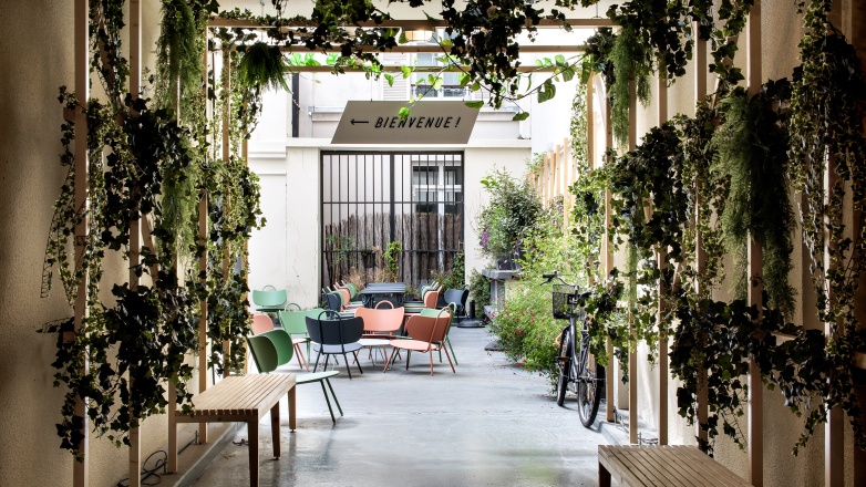 Outside area 6 Rue Jean Jaurès