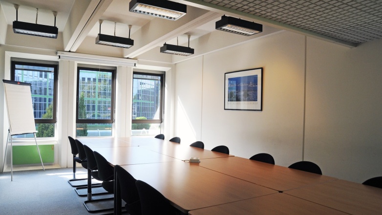 Foto 1 van 90 Avenue de Lanessan in Champagne-au-Mont-d'Or