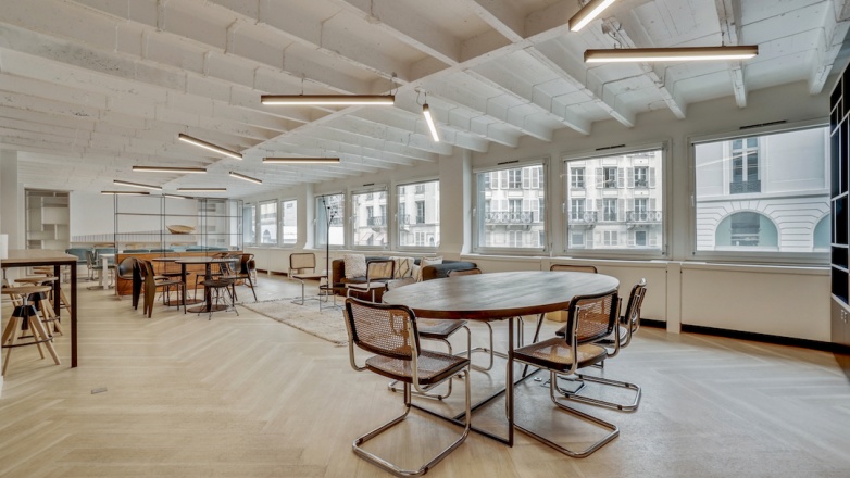 Desks 91 Rue du Faubourg Saint-Honoré