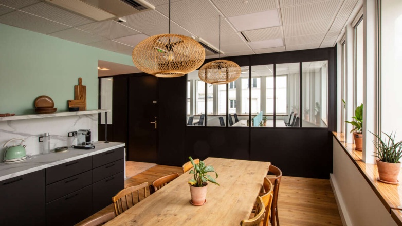 Office 93 avenue Charles de Gaulle 