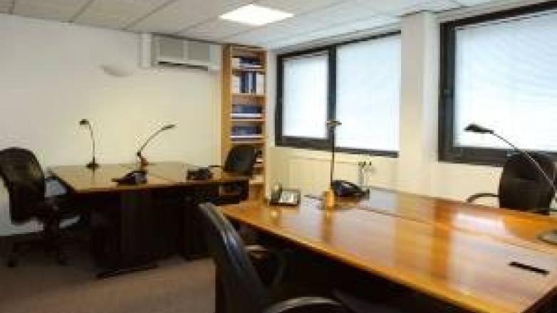 Photo 8 of 114 Rue Michelange in Paris