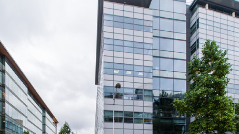 Foto 1 di 13 Rue Camille Desmoulins ad Issy-les-Moulineaux