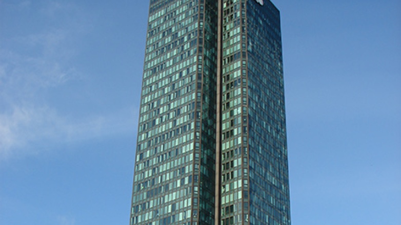 Photo 1 of 16 Place de l'Iris in Courbevoie