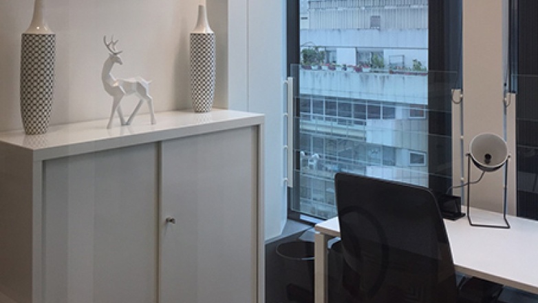 Photo 6 of 16 Place de l'Iris in Courbevoie