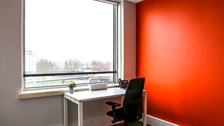 Foto 4 di 1 Rue George Stephenson ad Montigny-le-Bretonneux