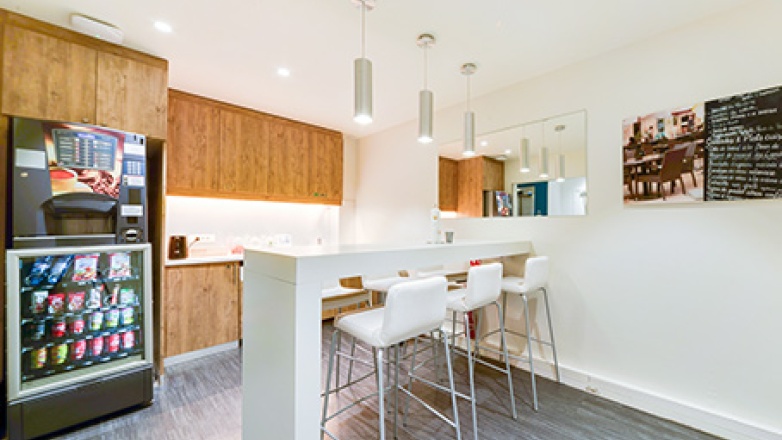 Photo 6 of 27-29 Rue Raffet in Paris