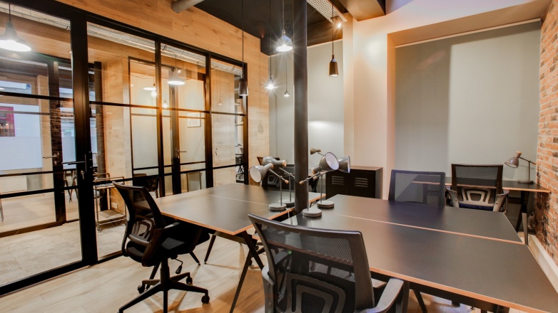 Photo 2 of 33 Rue d’Amsterdam in Paris