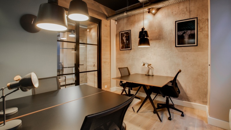 Photo 8 of 33 Rue d’Amsterdam in Paris