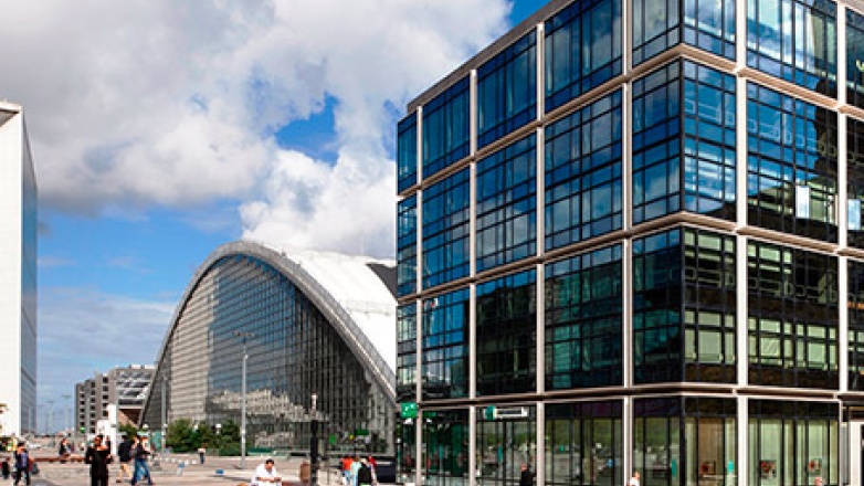 Photo 1 of 4 Place de la Défense in Puteaux