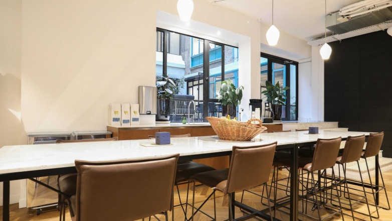 Photo 1 of 86-90 Rue Notre Dame de Nazareth in Paris