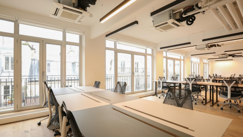 Photo 2 of 86-90 Rue Notre Dame de Nazareth in Paris