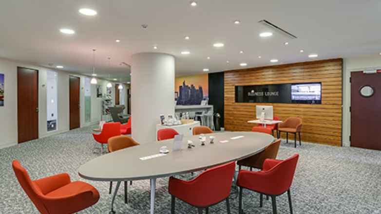 Photo 12 of 9-11 Allée de l'Arche in Courbevoie