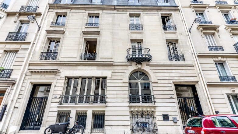 Photo 1 of 16-18 Rue de Bucarest in Paris